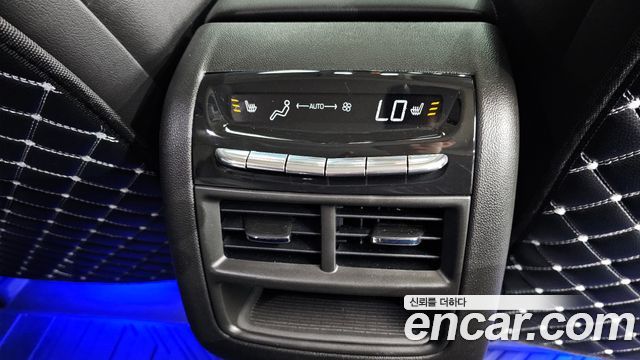 Cadillac XT5 3.6 Premium AWD 2019 — фото 18