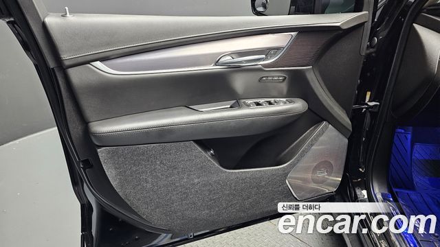 Cadillac XT5 3.6 Premium AWD 2019 — фото 24