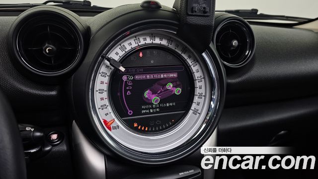 MINI Cooper D Countryman Standard 1st 2013 — фото 12