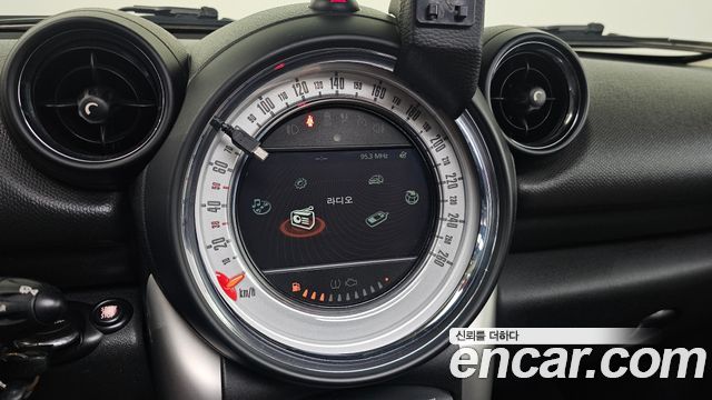 MINI Cooper D Countryman Standard 1st 2013 — фото 13