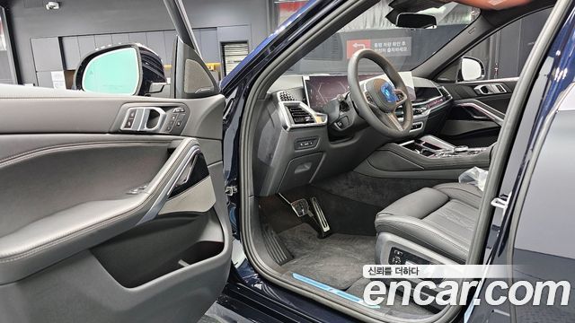 BMW X6 (G06) xDrive40i M Sport 2026 — фото 10