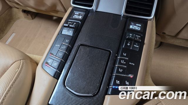 Porsche Panamera 4.8 GTS 970 2016 — фото 17