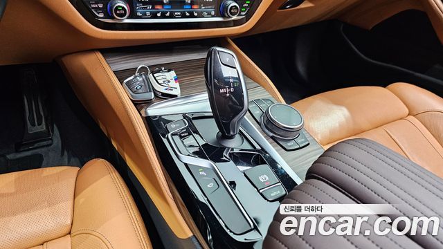 BMW 5 Series (G30) 520d xDrive M Sport Package Plus 2017 — фото 9