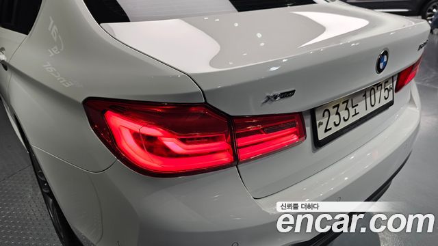 BMW 5 Series (G30) 520d xDrive M Sport Package Plus 2017 — фото 23
