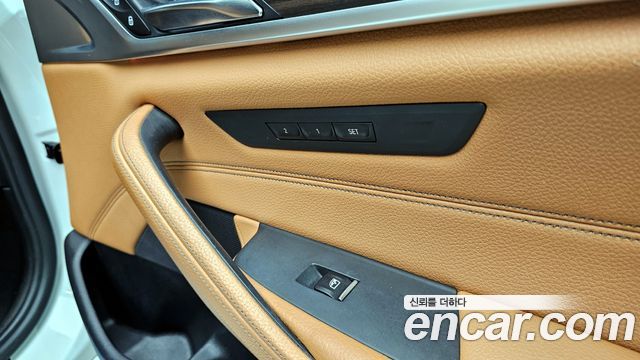 BMW 5 Series (G30) 520d xDrive M Sport Package Plus 2017 — фото 27
