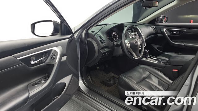 Nissan Altima 2.5 L33 2017 — фото 11