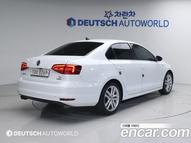 Volkswagen Jetta 2.0 TDI BlueMotion Premium 6th 2015 — фото 2