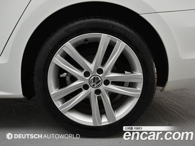 Volkswagen Jetta 2.0 TDI BlueMotion Premium 6th 2015 — фото 5