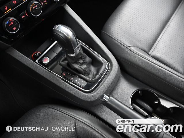 Volkswagen Jetta 2.0 TDI BlueMotion Premium 6th 2015 — фото 9