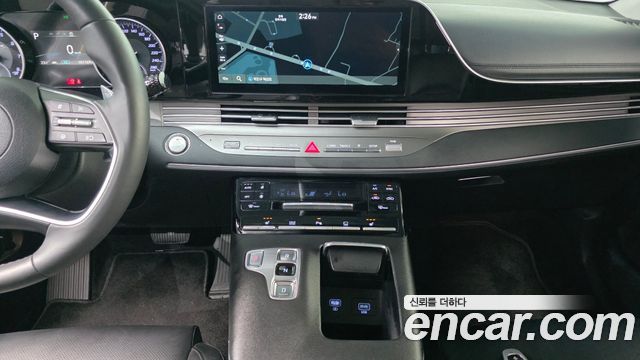Hyundai Grandeur (IG) 3.0 LPi Rent Car Modern 2022 — фото 15