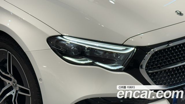 Mercedes-Benz E-Class (W214) E300 4MATIC AMG Line 2025 — фото 5