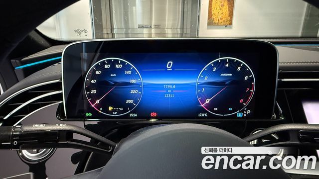 Mercedes-Benz E-Class (W214) E300 4MATIC AMG Line 2025 — фото 6