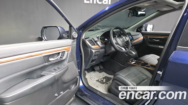 Honda CR-V (V) 2.0 Hybrid Touring 4WD 2022 — фото 10