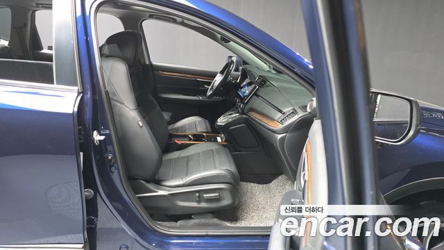 Honda CR-V (V) 2.0 Hybrid Touring 4WD 2022 — фото 11