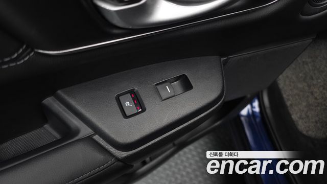 Honda CR-V (V) 2.0 Hybrid Touring 4WD 2022 — фото 18