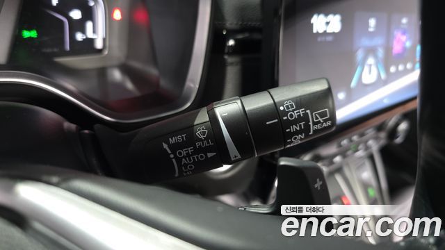 Honda CR-V (V) 2.0 Hybrid Touring 4WD 2022 — фото 30