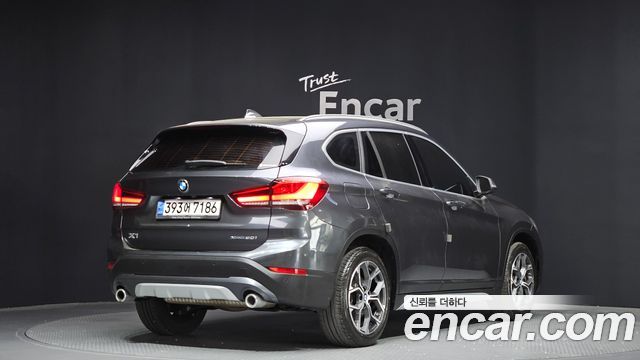 BMW X1 (F48) xDrive 20i xLine 2021 — фото 2