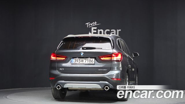 BMW X1 (F48) xDrive 20i xLine 2021 — фото 4