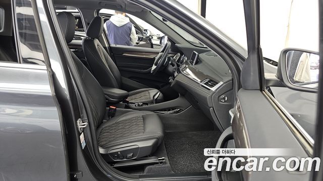 BMW X1 (F48) xDrive 20i xLine 2021 — фото 11