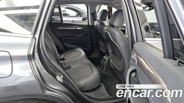 BMW X1 (F48) xDrive 20i xLine 2021 — фото 12