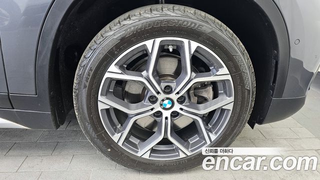 BMW X1 (F48) xDrive 20i xLine 2021 — фото 21