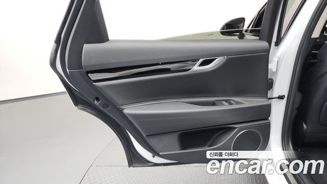 Genesis G80 (RG3) Gasoline 2.5 Turbo AWD 2022 — фото 25