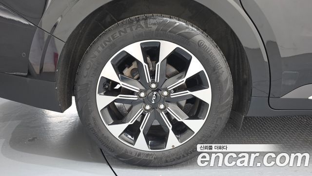 Kia Carnival (IV) Gasoline 7-Seater Signature 2023 — фото 5