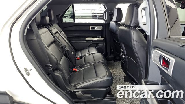 Ford Explorer (VI) 2.3 LimIted 4WD 2022 — фото 12