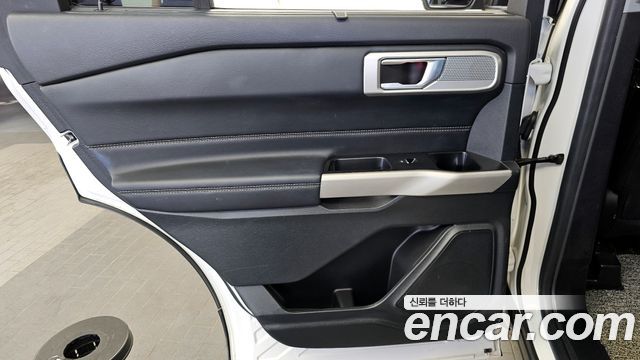 Ford Explorer (VI) 2.3 LimIted 4WD 2022 — фото 25
