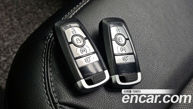 Ford Explorer (VI) 2.3 LimIted 4WD 2022 — фото 28