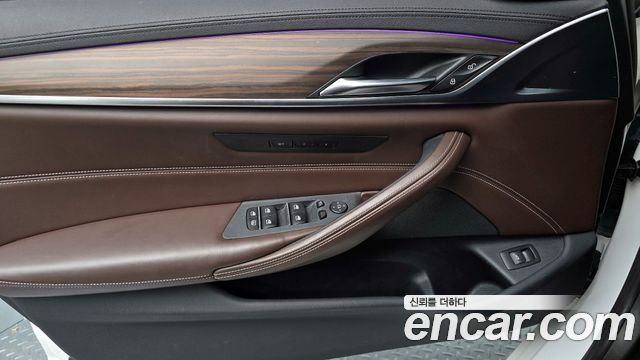 BMW 5 Series (G30) 530i xDrive M Sport Package Plus 2017 — фото 24