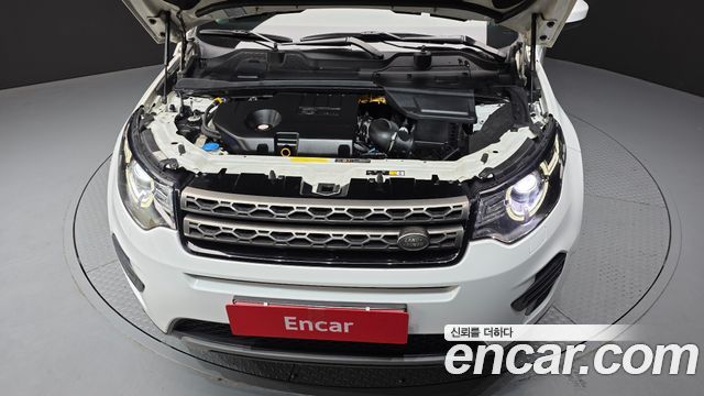 Land Rover Discovery Sport 2.0 TD4 SE 2017 — фото 6