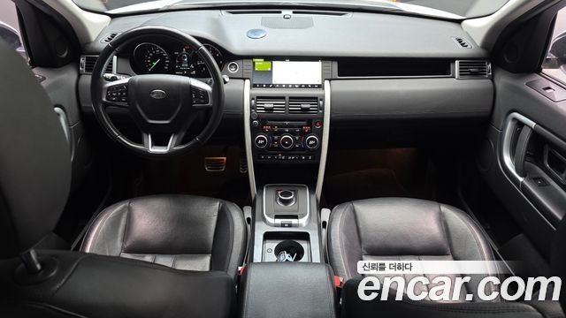 Land Rover Discovery Sport 2.0 TD4 SE 2017 — фото 7