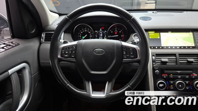 Land Rover Discovery Sport 2.0 TD4 SE 2017 — фото 13