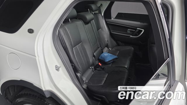 Land Rover Discovery Sport 2.0 TD4 SE 2017 — фото 26