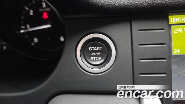Land Rover Discovery Sport 2.0 TD4 SE 2017 — фото 28
