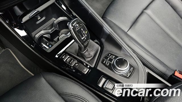 BMW X1 (F48) xDrive 20i xLine 2022 — фото 9
