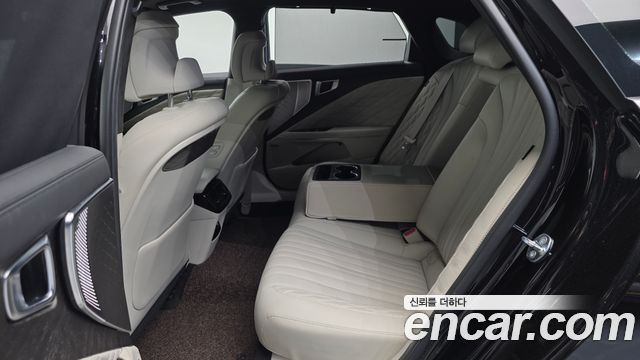 Kia K8 2.5 Gasoline 2WD Signature 2023 — фото 12