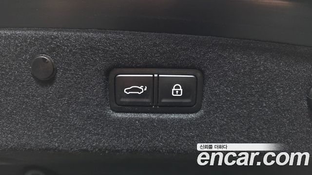 Kia K8 2.5 Gasoline 2WD Signature 2023 — фото 19