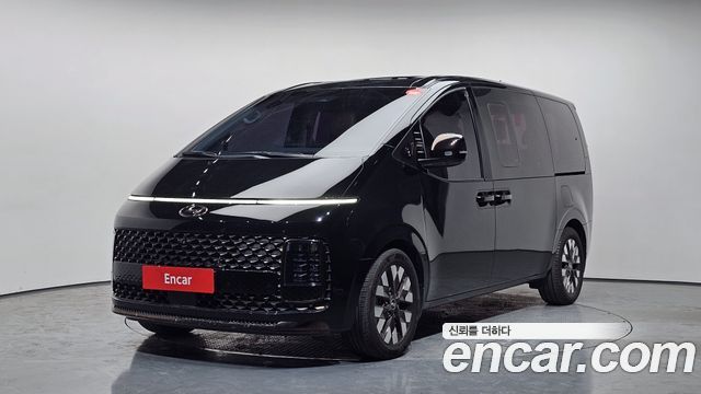 Hyundai Staria 4WD Lounge 9-Seater Inspiration 2022 — фото 1