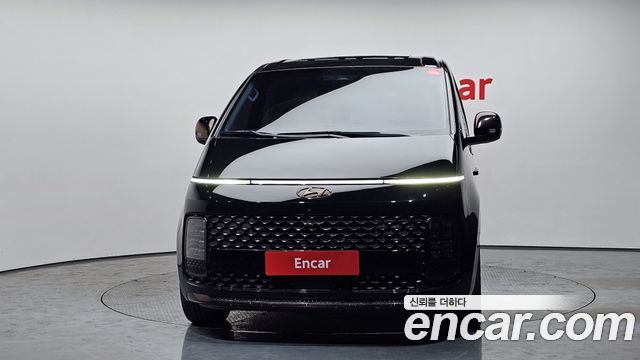 Hyundai Staria 4WD Lounge 9-Seater Inspiration 2022 — фото 3