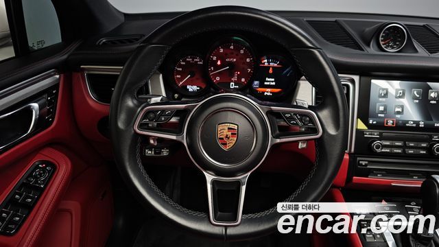 Porsche Macan 3.0 GTS 95B 2018 — фото 13