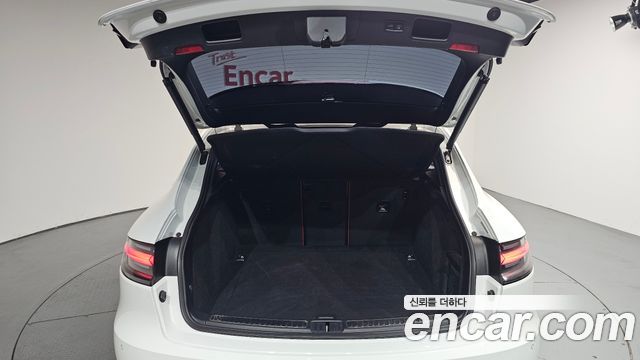 Porsche Macan 3.0 GTS 95B 2018 — фото 20