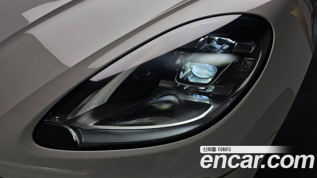 Porsche Macan 3.0 GTS 95B 2018 — фото 22