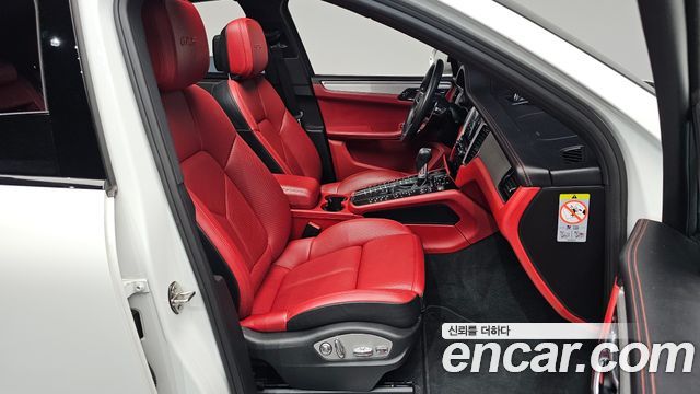 Porsche Macan 3.0 GTS 95B 2018 — фото 26
