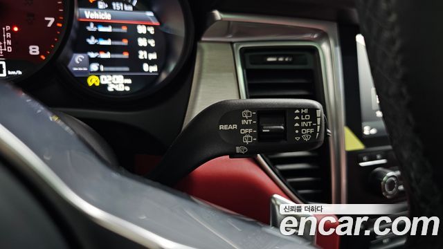 Porsche Macan 3.0 GTS 95B 2018 — фото 30
