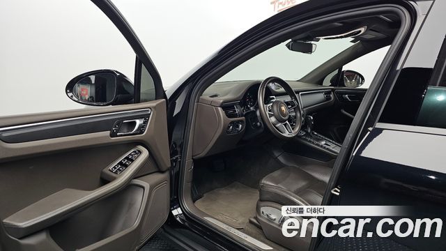 Porsche Macan 2.0 95B 2019 — фото 10