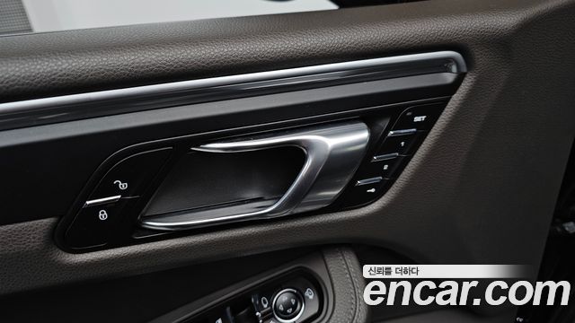 Porsche Macan 2.0 95B 2019 — фото 18