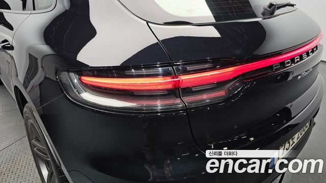 Porsche Macan 2.0 95B 2019 — фото 23