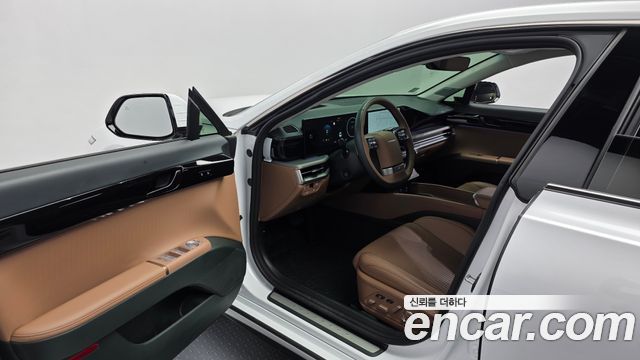 Hyundai Grandeur (GN7) 2,5 Gasoline 2WD Calligraphy 2023 — фото 10